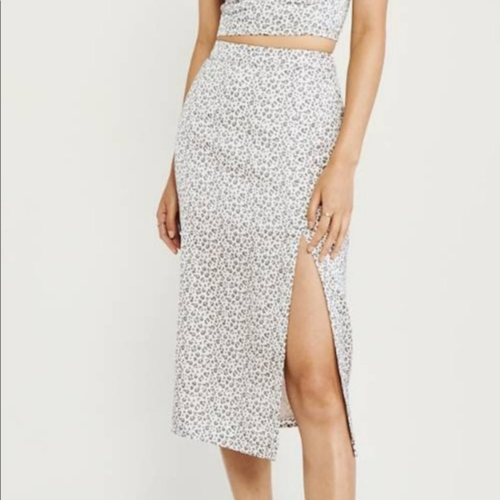Abercrombie Leopard Satin Midi Skirt - Size L